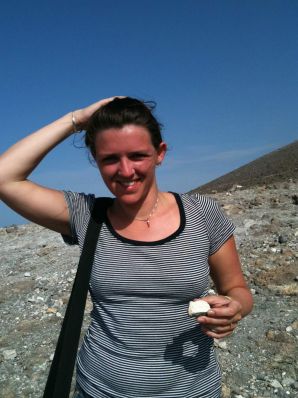 undressed on a deserted beach. Thumbnail 2