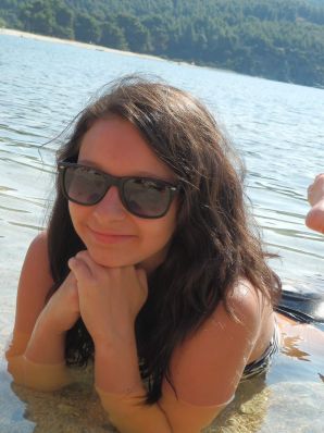 young and naked girlfriends on the Cote d'Azur. Thumbnail 2