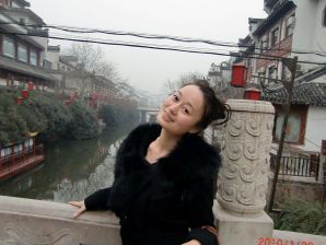 Chinese woman went on a business trip. Thumbnail 7