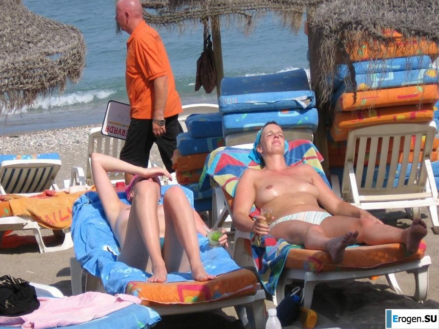девушки дружат только топлесс. Фото 10