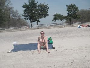 breasts of perfect shape. Thumbnail 10