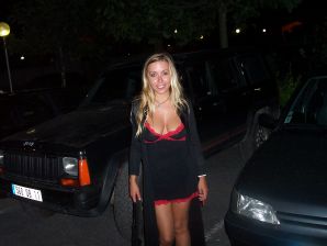 stripper in the courtyard with her boyfriend. Thumbnail 24