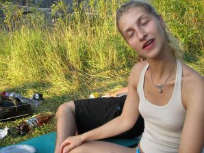 students' resort romance. Thumbnail 4
