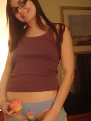 striptease of a young vulgar girl. Part 2. Thumbnail 36