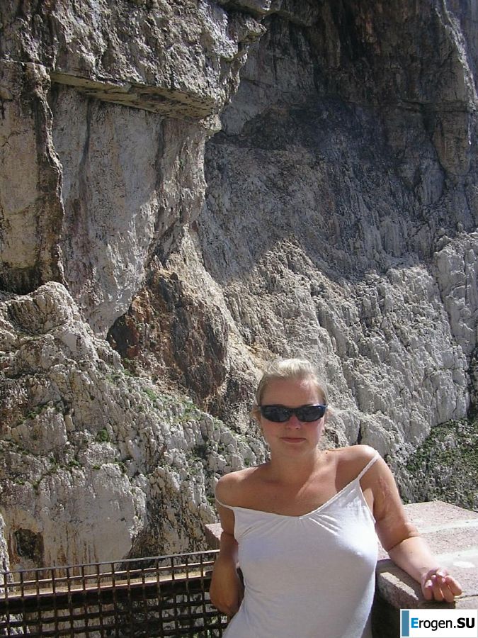 miss positivist on the beach. Slide 6