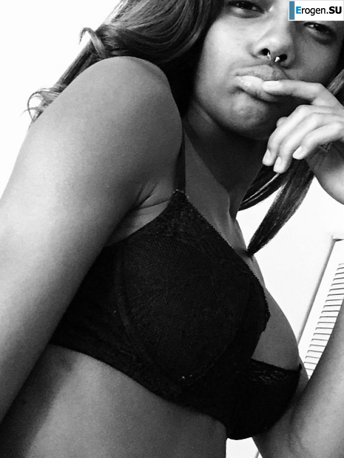 uncut black woman Lezby. Slide 11