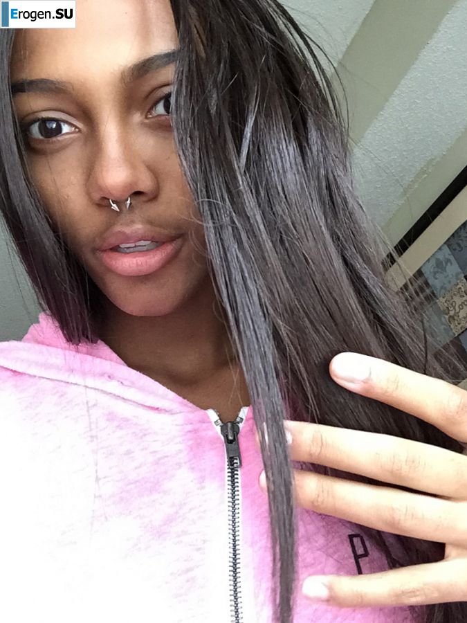 uncut black woman Lezby. Slide 19