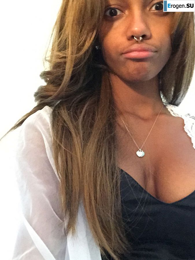 uncut black woman Lezby. Slide 21