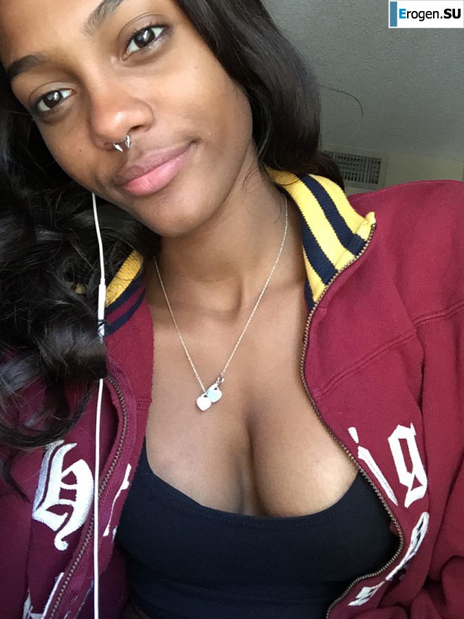 uncut black woman Lezby. Slide 24