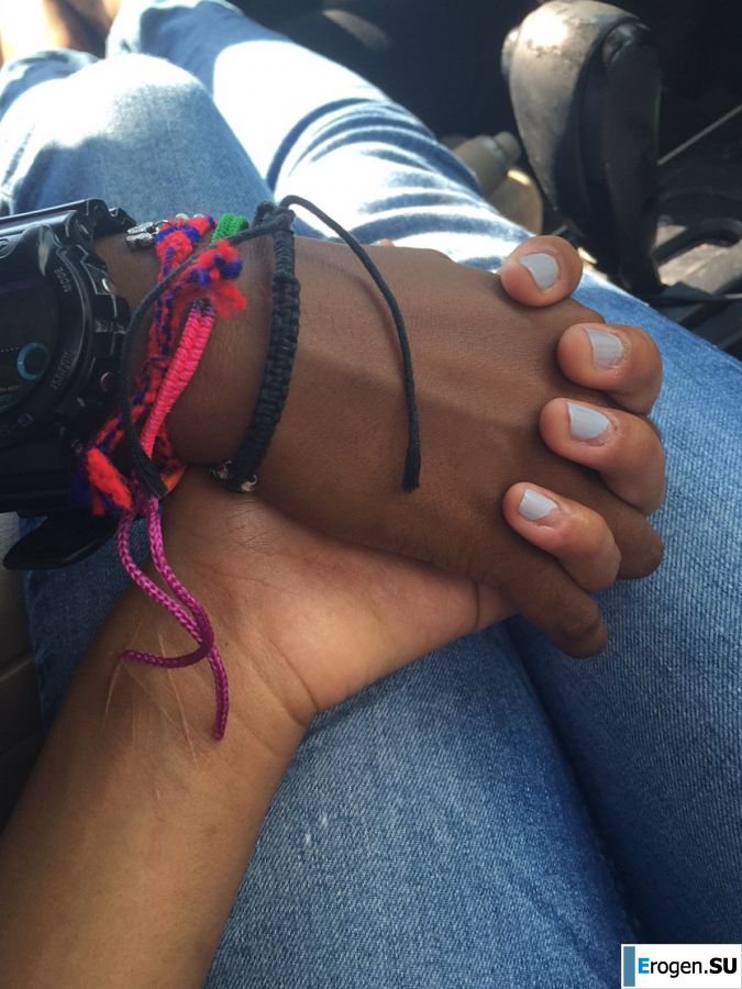 uncut black woman Lezby. Slide 5