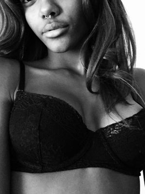 uncut black woman Lezby. Thumbnail 12
