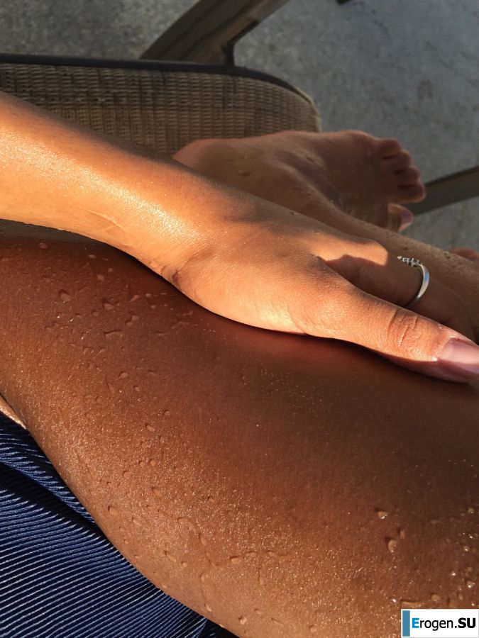 uncut black woman Lezby. Part 2. Slide 11