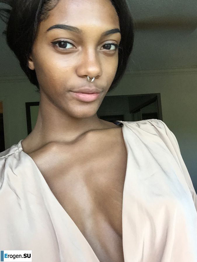 uncut black woman Lezby. Part 2. Slide 21