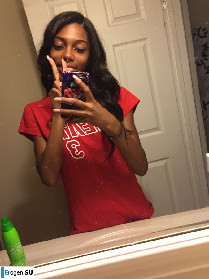 uncut black woman Lezby. Part 2. Slide 30