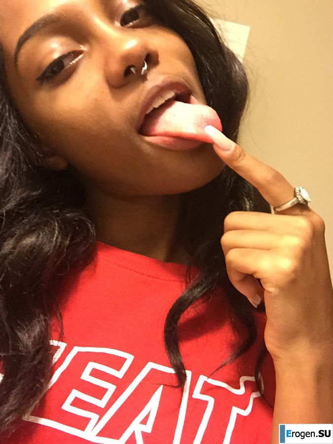 uncut black woman Lezby. Part 2. Slide 32