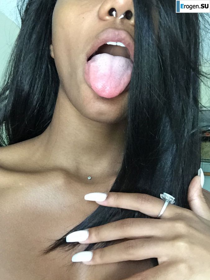 uncut black woman Lezzby. Part 4. Slide 16