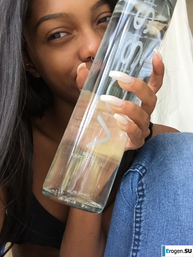 uncut black woman Lezzby. Part 4. Slide 21