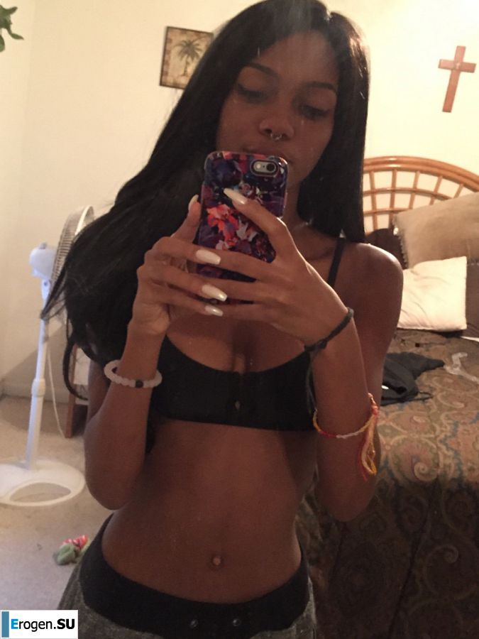 uncut black woman Lezzby. Part 4. Slide 23