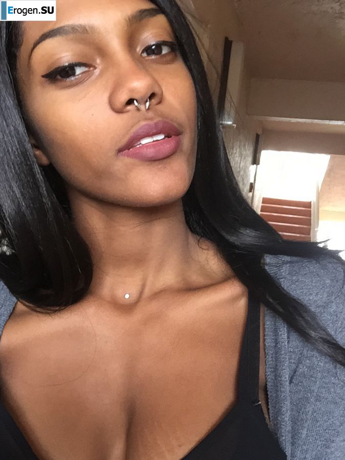 uncut black woman Lezzby. Part 4. Slide 30