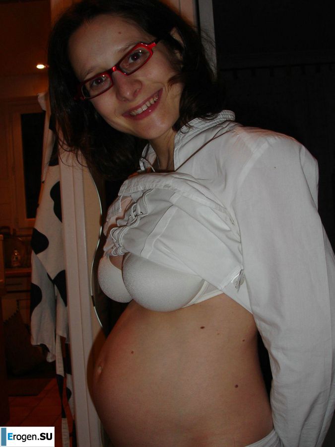 pregnant and without clothes. Slide 21