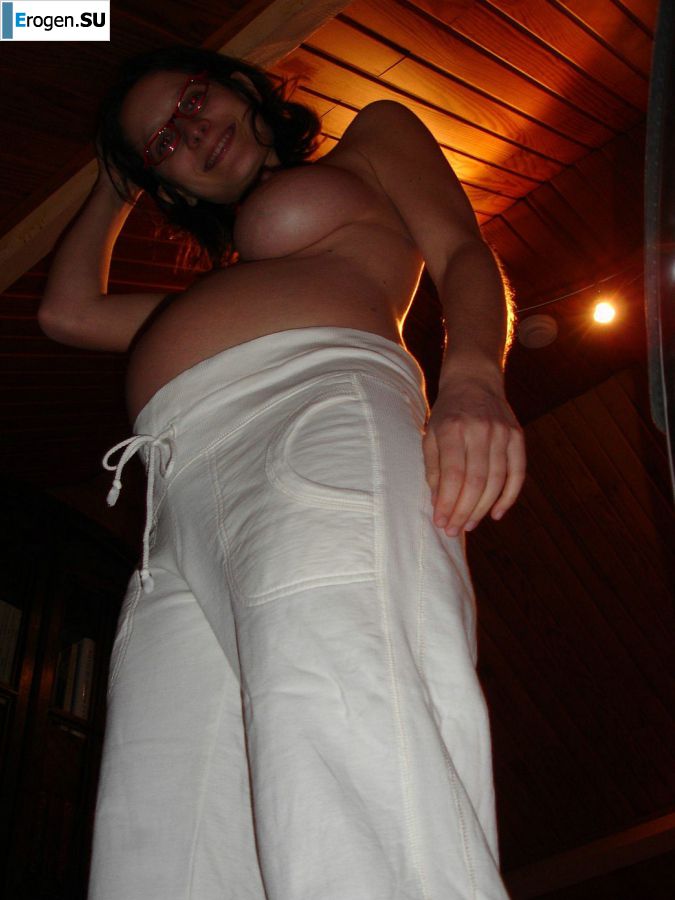 pregnant and without clothes. Slide 24