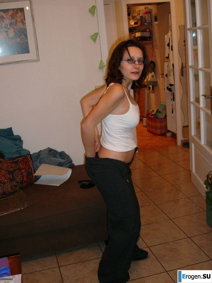 pregnant and without clothes. Slide 36