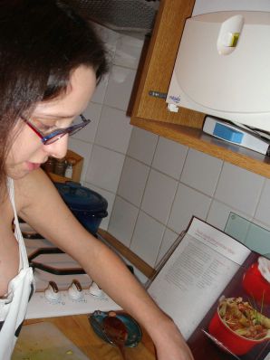 pregnant and without clothes. Thumbnail 15