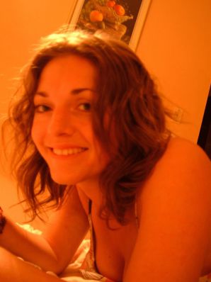 her breast makes me a boner. Thumbnail 2