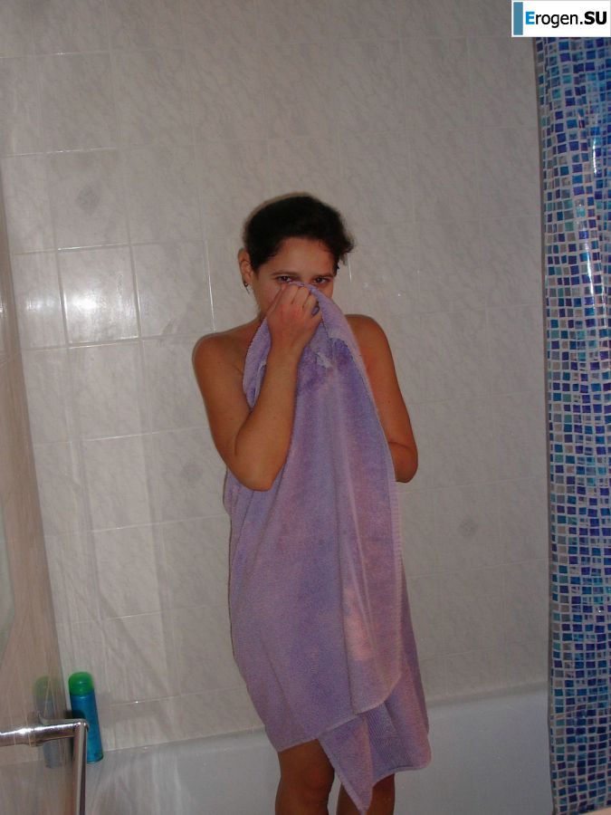pregnant and without clothes. Part 2. Slide 11