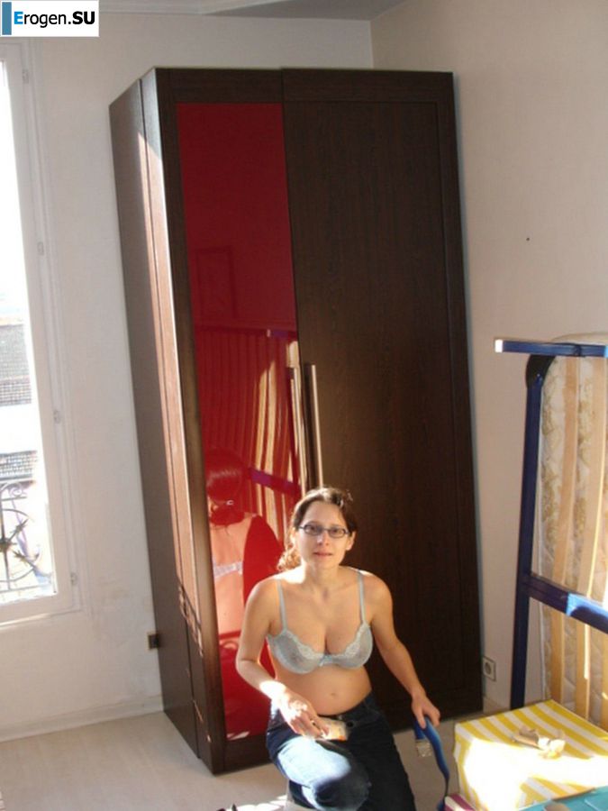 pregnant and without clothes. Part 2. Slide 23
