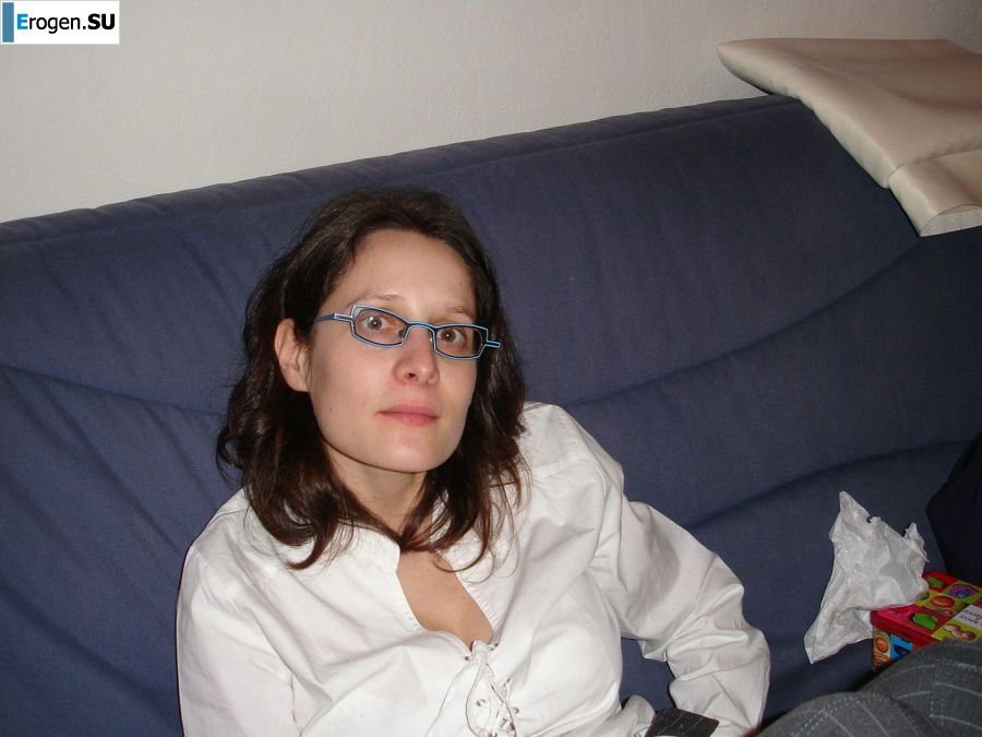 pregnant and without clothes. Part 2. Slide 24