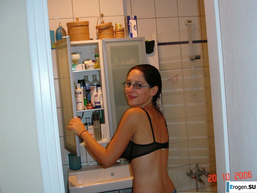 pregnant and without clothes. Part 2. Slide 36