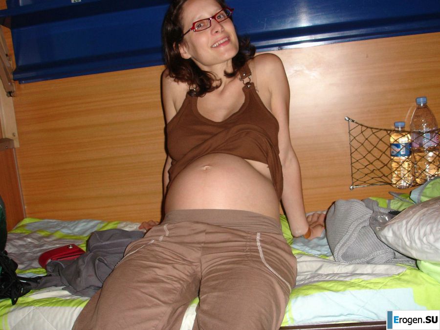 pregnant and without clothes. Part 2. Slide 7