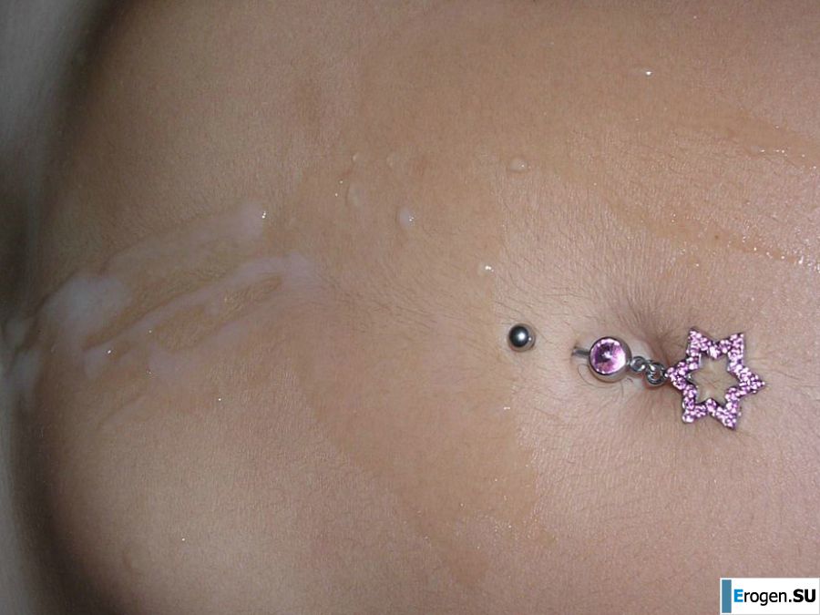 A tanned brunette shines her tits in the morning in bed. Slide 31