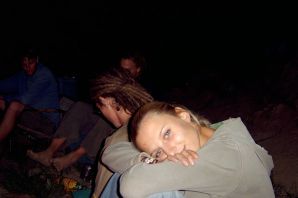 A charming girl undressed to her blouse and poses with cancer. Thumbnail 41