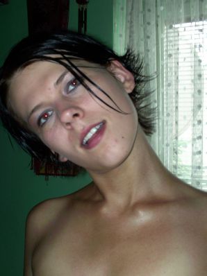 A tanned girl is spinning naked in a room. Thumbnail 30