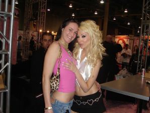 Slender girls light at a sex party by the pool. Thumbnail 22