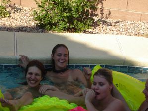 Slender girls light at a sex party by the pool. Thumbnail 36