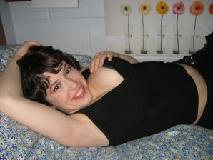 Mature chick pulled big boobs out of her bra. Thumbnail 23