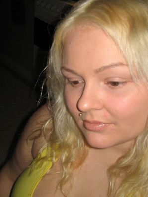 Appetizing mischievous blonde pleases her friend with a vibrator. Thumbnail 5