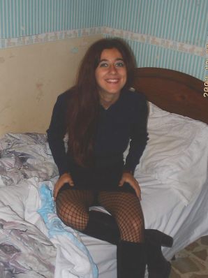 Passionate brunette showed her hairy pussy on vacation. Thumbnail 18