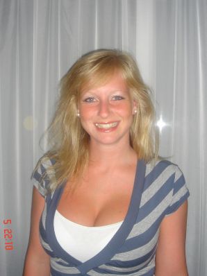 Slender sisters showed neat breasts on vacation. Thumbnail 13