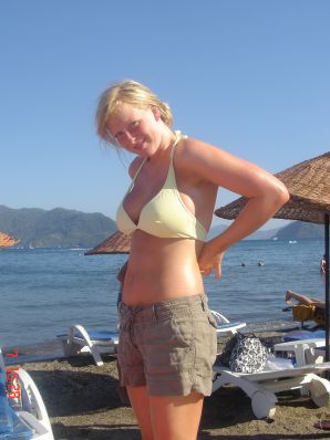 Slender sisters showed neat breasts on vacation. Thumbnail 16