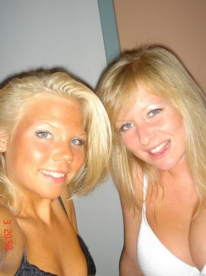 Slender sisters showed neat breasts on vacation. Thumbnail 7