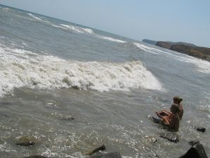 The girl undressed in the company of vacationers and showed an excellent figure. Thumbnail 53