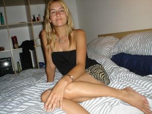Two blondes undressed and engaged in passionate sex. Thumbnail 18