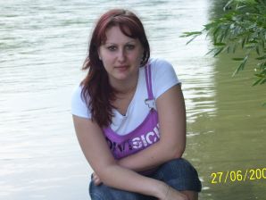 Country girl posing in white panties in front of a mirror. Thumbnail 10