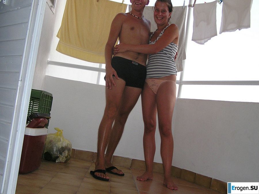 A sports student undressed on the beach and swam naked. Part 2. Slide 35