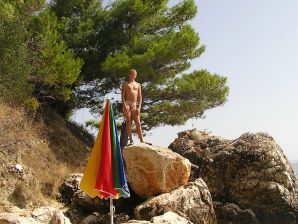 A sports student undressed on the beach and swam naked. Part 2. Thumbnail 32