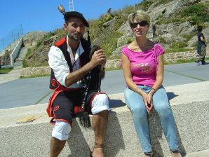 A mature woman showed her neat breasts on vacation. Thumbnail 21